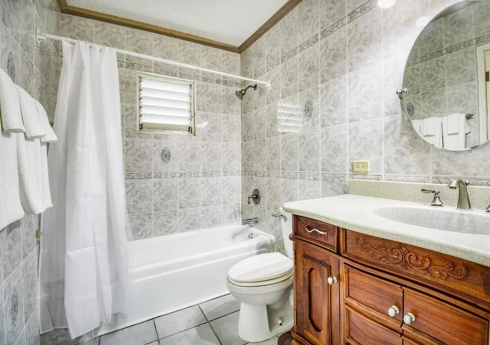 Oceanfront Two Bedroom Suite - Amazing Ocean Views Montego Bay