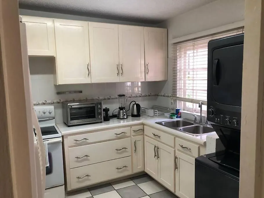 Oceanfront Two Bedroom Suite - Amazing Ocean Views Montego Bay Apartment